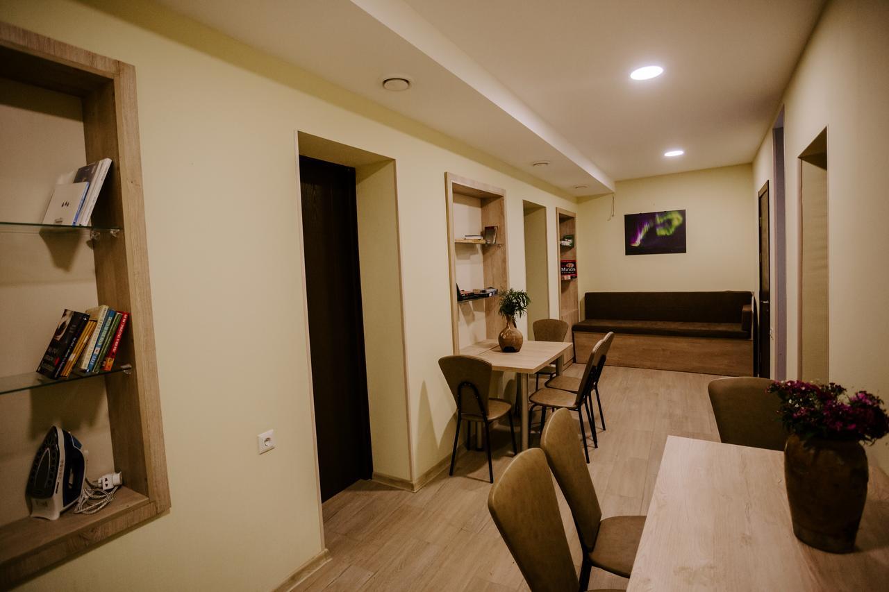 Tbilisi Viking Hostel エクステリア 写真