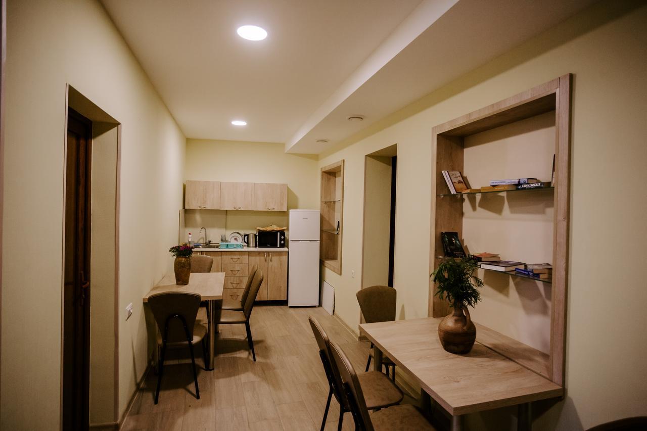 Tbilisi Viking Hostel エクステリア 写真