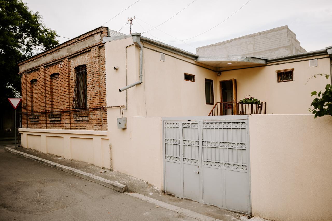 Tbilisi Viking Hostel エクステリア 写真