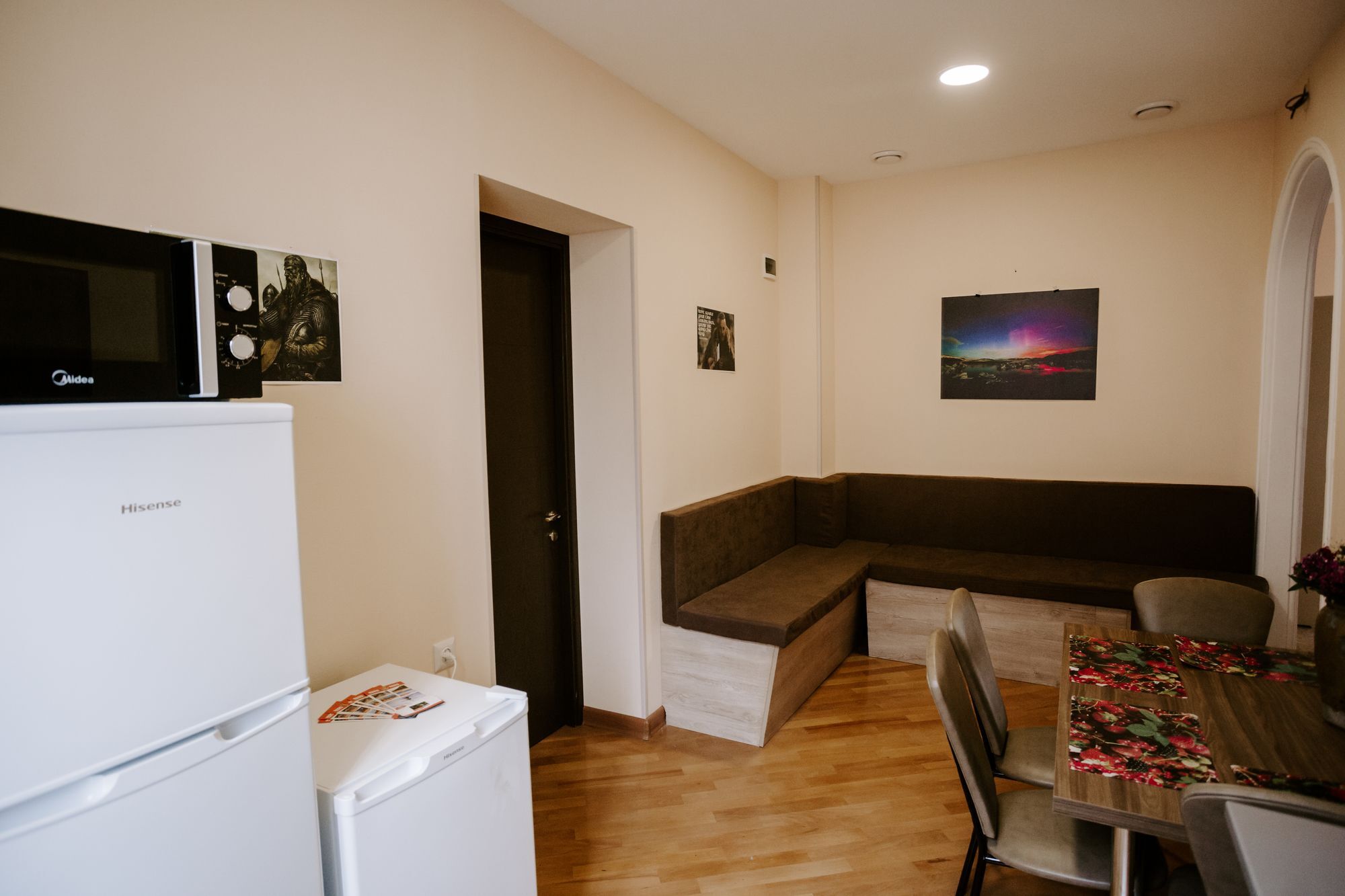Tbilisi Viking Hostel エクステリア 写真
