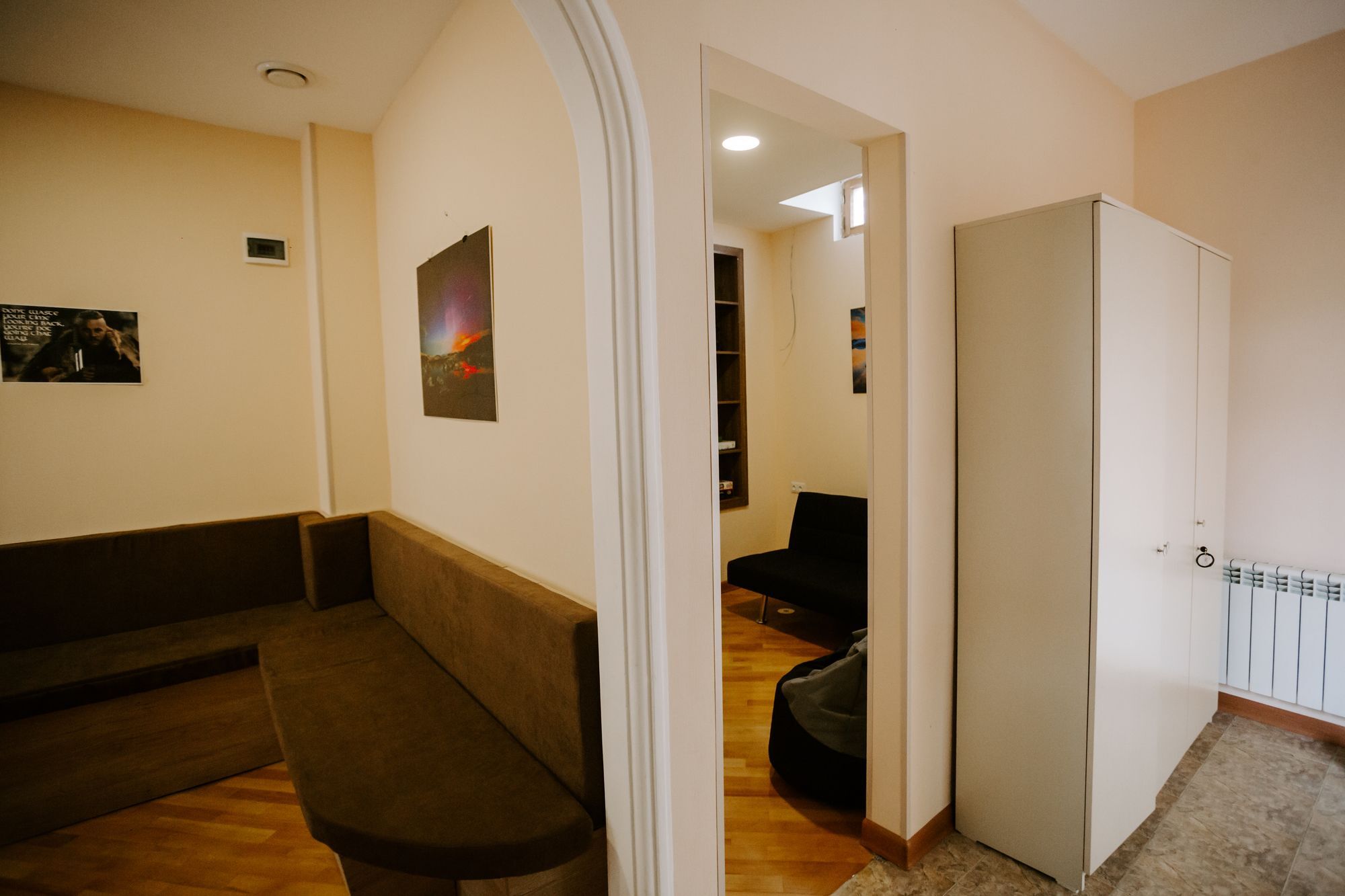 Tbilisi Viking Hostel エクステリア 写真